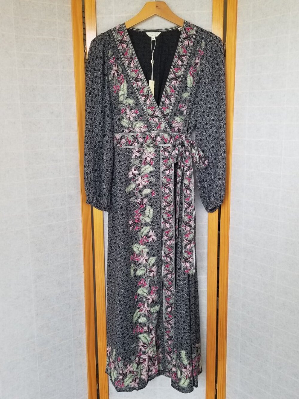 NEW Max Studio Black Floral Wrap Dress Midi Length Long Sleeves Size XS